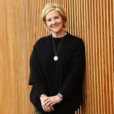Brené Brown - Book Recommendations (BookSelects)