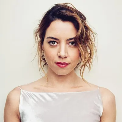 Aubrey Plaza - Book Recommendations (BookSelects)
