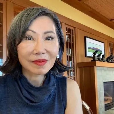 Amy Tan - Book Recommendations (BookSelects)