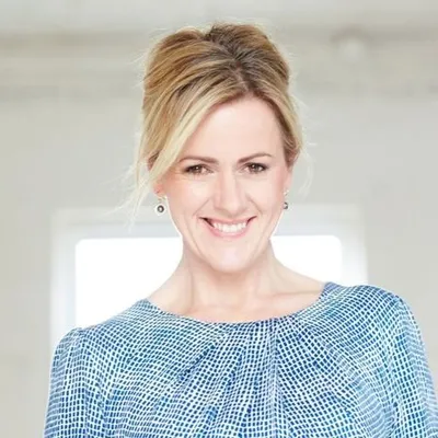 Jojo Moyes - Book Recommendations (BookSelects)