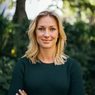 Lauren Capelin - Book Recommendations (BookSelects)