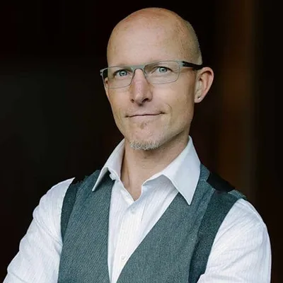 Dan Engle - Book Recommendations (BookSelects)