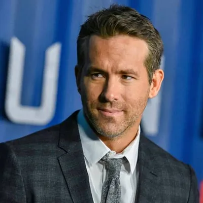 Ryan Reynolds - Book Recommendations (BookSelects)