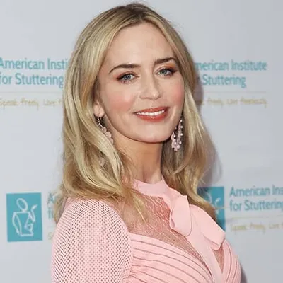 Emily Blunt - Book Recommendations (BookSelects)