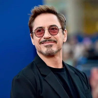 Robert Downey Jr - Book Recommendations (BookSelects)